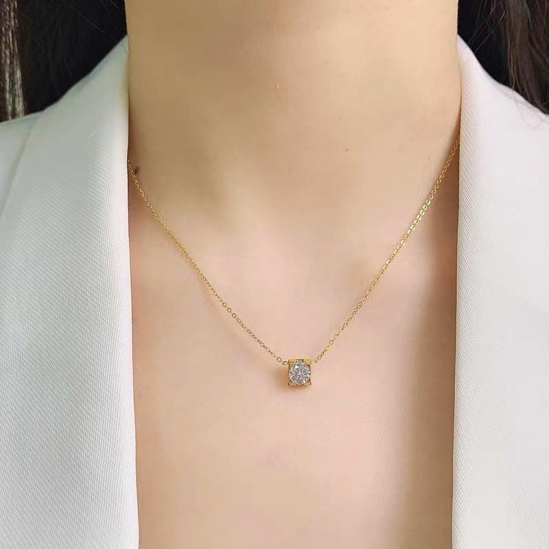 The Solitaire Pendant