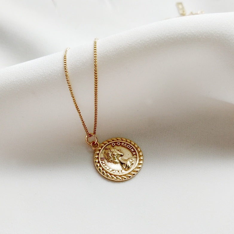 The Aurèle Coin Pendant